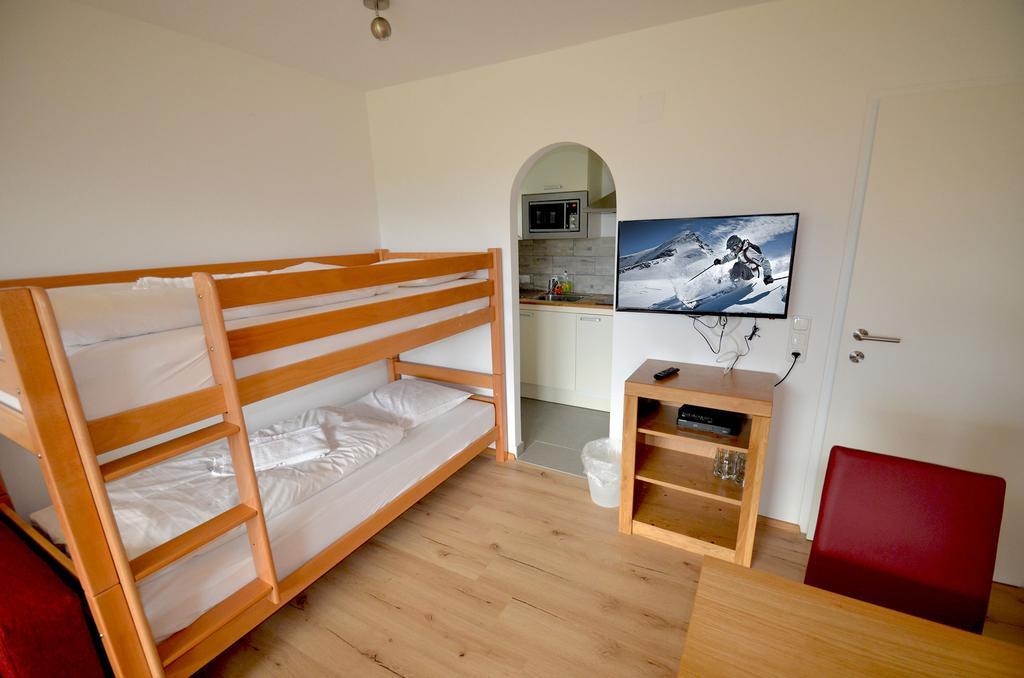 Deluxe Studio Kaprun By All In One Apartments Habitación foto